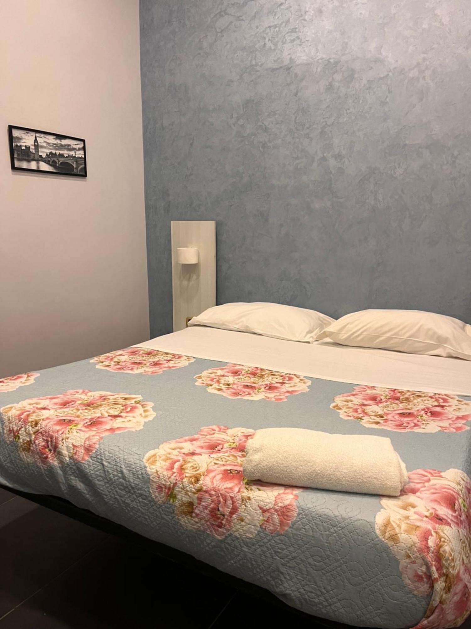 Oceania Hotels Napoli Buitenkant foto