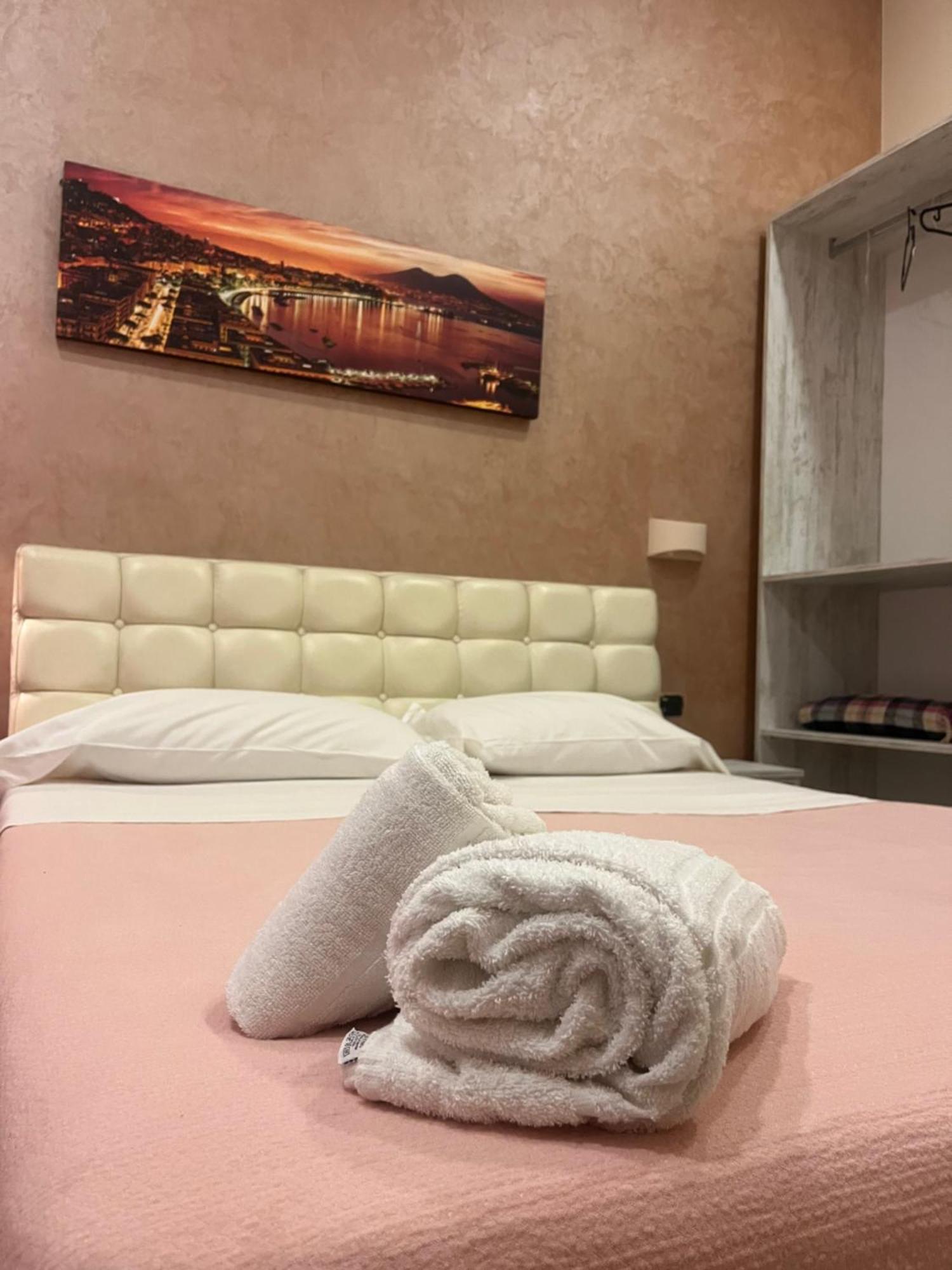 Oceania Hotels Napoli Buitenkant foto