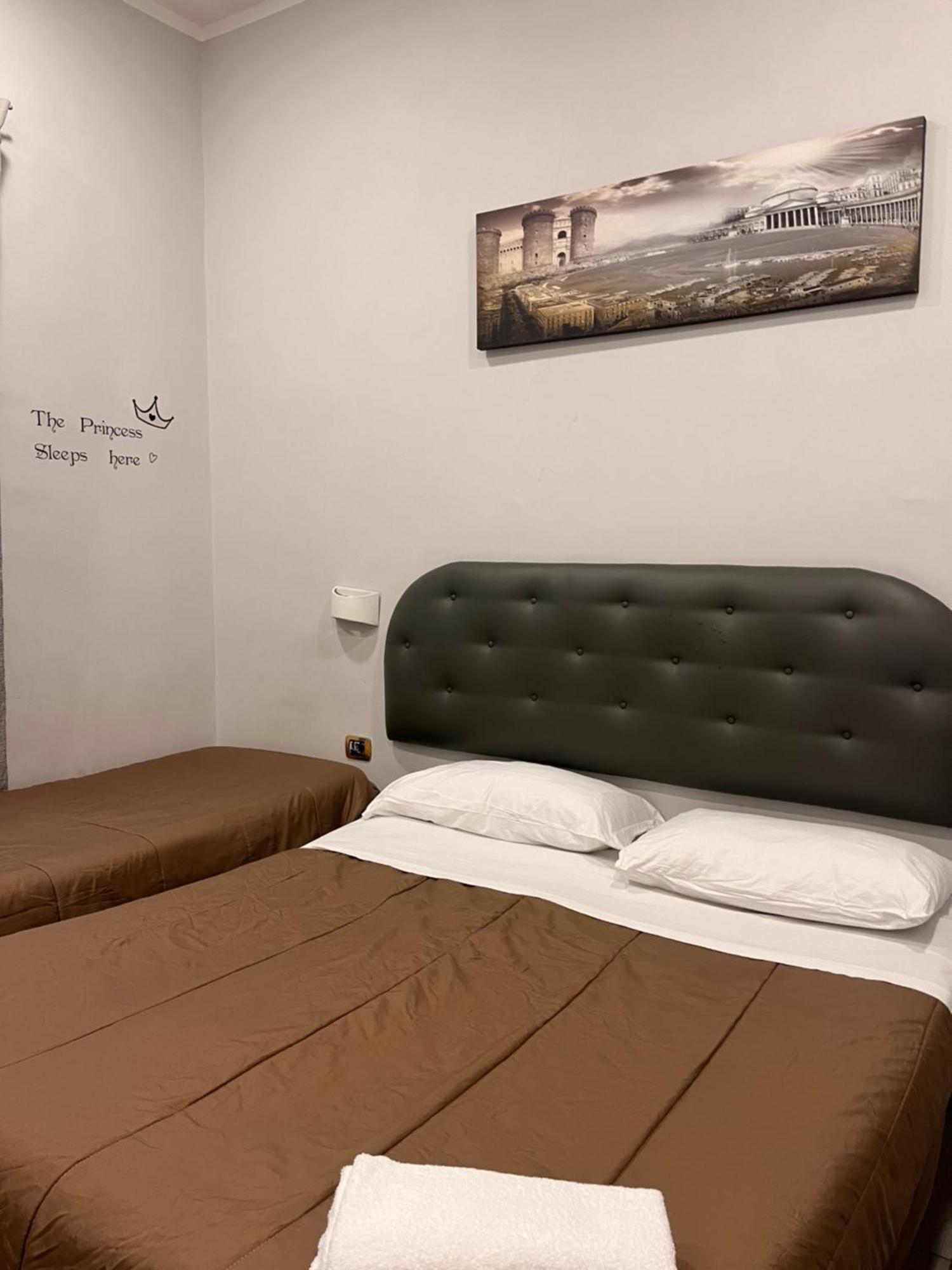 Oceania Hotels Napoli Buitenkant foto