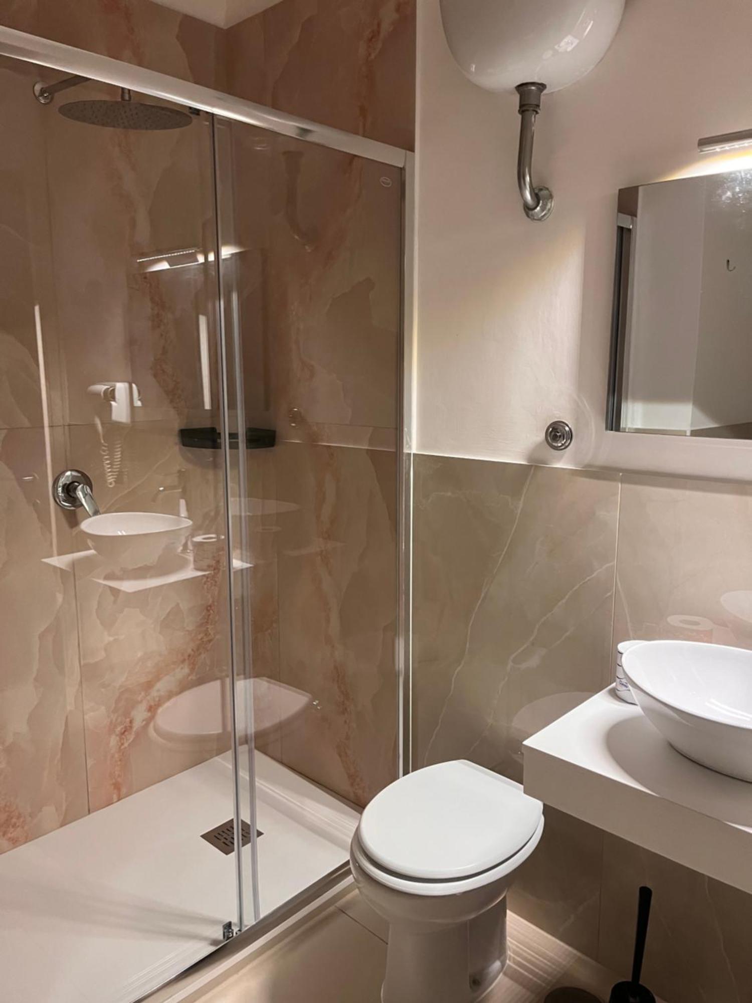 Oceania Hotels Napoli Buitenkant foto