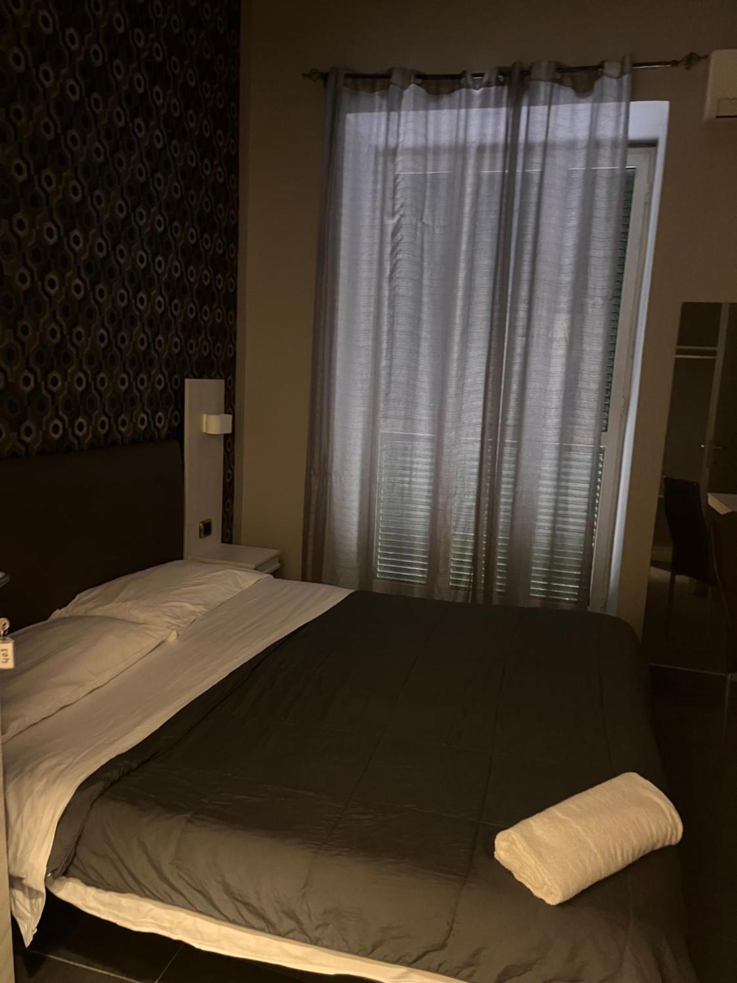 Oceania Hotels Napoli Buitenkant foto