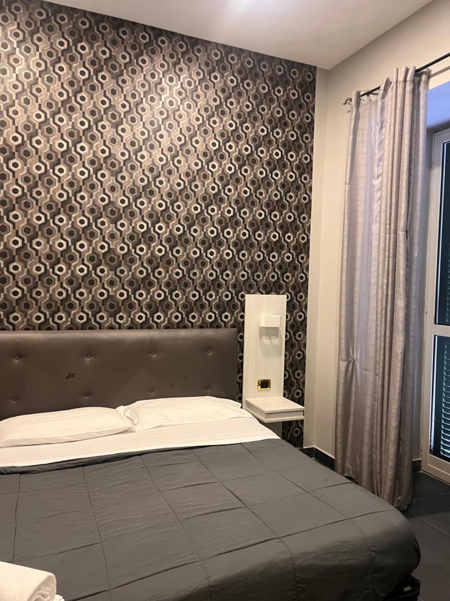 Oceania Hotels Napoli Buitenkant foto